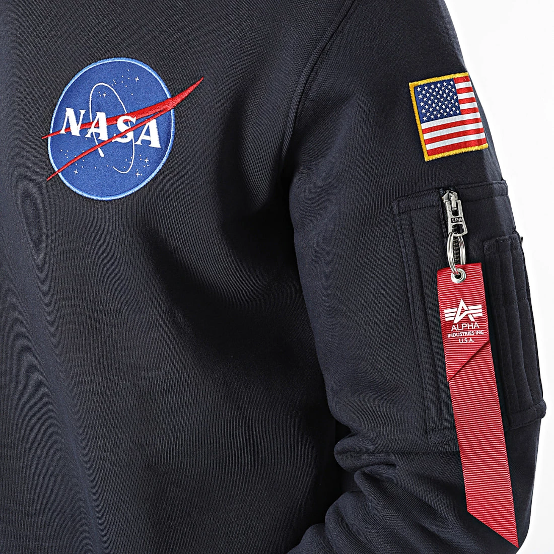 Offres 🔥 Sweat Crewneck Space Shuttle 178307 Bleu Marine de Alpha Industries ✨ 4 Offres 🔥 Sweat Crewneck Space Shuttle 178307 Bleu Marine de Alpha Industries ✨ – Image 2