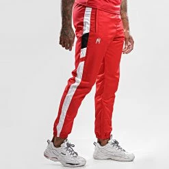 Les meilleures critiques de 🔔 Pantalon Jogging A Bandes Uzi PT029 Rouge de NI by Ninho 🔥
