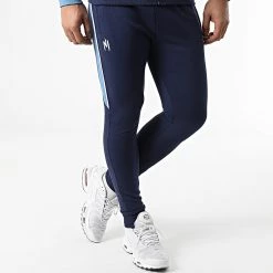 Sortie 🌟 Ensemble De Survetement A Bandes Le Jungle Bleu Marine Bleu Clair de NI by Ninho 🌟 -California Jewels Soldes ni by ninho 293432 LE JUNGLE BLUE NAVY 20211201T160724 05