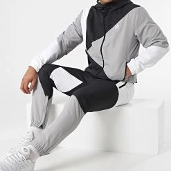 Promo 🤩 Ensemble De Survetement Le 47 Blanc Gris Noir de NI by Ninho ⭐ -California Jewels Soldes ni by ninho 297397 LE 47 GRIS 20220117T152813 04